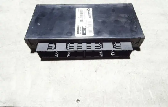 BMW 5 E60 E61 Gateway control module 61359176079