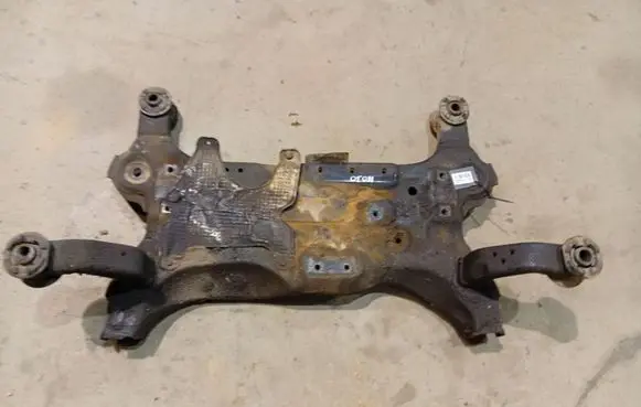Fiat Freemont Front subframe 