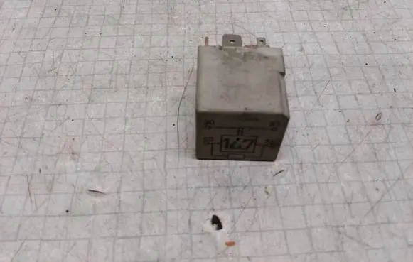 Volkswagen Golf V Other relay 191906383C 14050000
