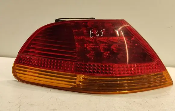 BMW 7 E65 E66 Rear/tail lights 8379687