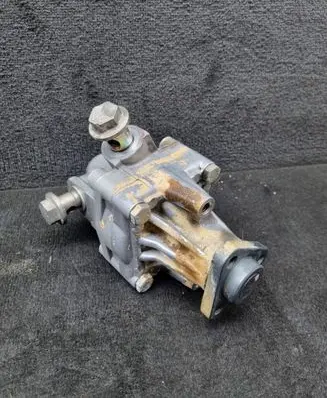 Audi A6 S6 C4 4A Power steering pump 048145155F