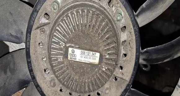 Audi A4 S4 B5 8D Viscous fan clutch 058121347