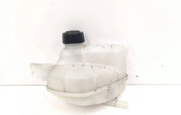 Nissan Rogue Coolant expansion tank/reservoir