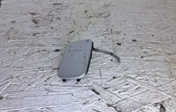 Peugeot 308 SW Front tow hook cap/cover 9681471077 2002114C 2002114