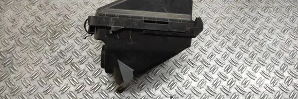 Air filter box