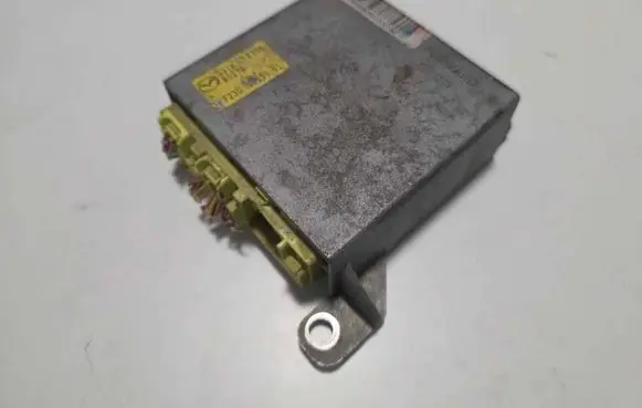 Mazda 6 Airbag control unit/module G31A57K30B