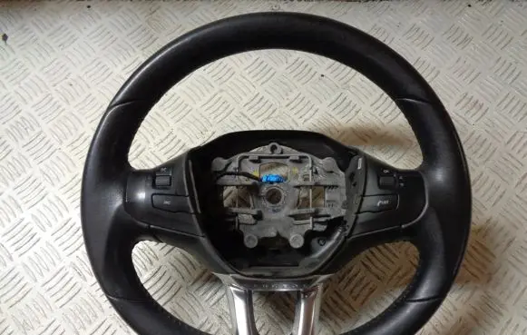 Peugeot 2008 I Steering wheel 96750123ZD