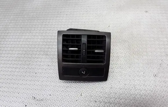 Audi A6 S6 C5 4B Rear air vent grill 4B0815743