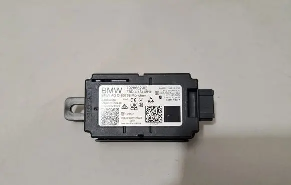 BMW X3 G01 Aerial antenna amplifier 7928682 7928690