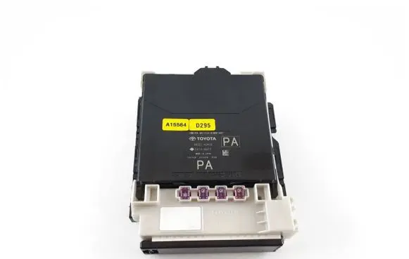 Toyota RAV 4 (XA50) Central body control module 8922142410 89221-42410 5014-4477