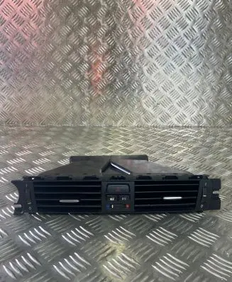 BMW 3 E90 E91 Dash center air vent grill 14482110 9130458
