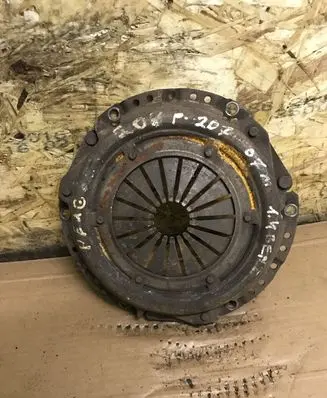 Peugeot 207 Pressure plate 