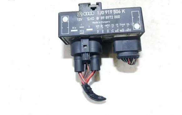 Skoda Octavia Mk1 (1U) Coolant fan relay 1j0919506k 898972000