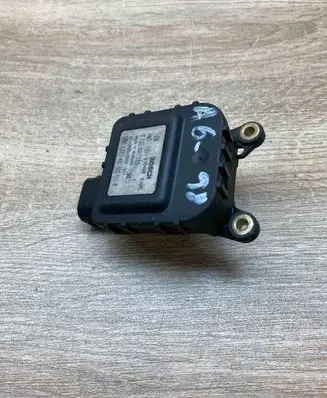 Audi A6 S6 C4 4A Air flap motor/actuator 4B1820511B 0132801135