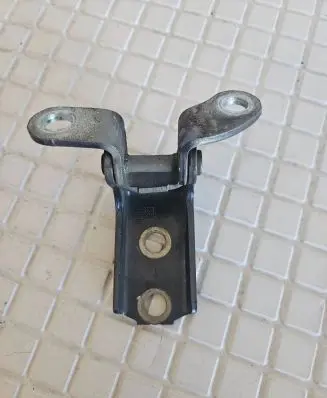 Toyota Avensis T270 Rear door hinge set ES03
