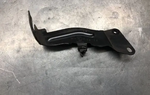 Audi Q5 SQ5 8R Headlight/headlamp mounting bracket 8R0941356