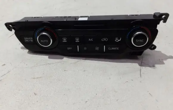 KIA Niro Climate control unit