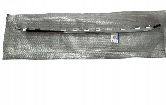 Ford Transit Courier Front bumper upper radiator grill