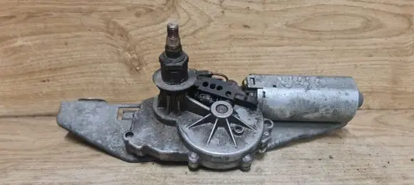 Volvo S40, V40 Rear window wiper motor 0390201529