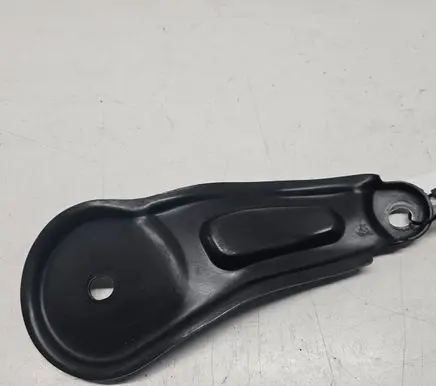 Hyundai Santa Fe Radiator support slam panel bracket 