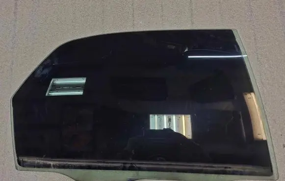 Volvo S80 Rear door window glass 4R3001105