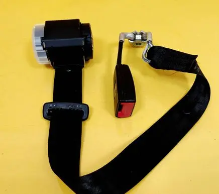 Seat Ibiza III (6L) Rear seatbelt 04167054 6L0857485C