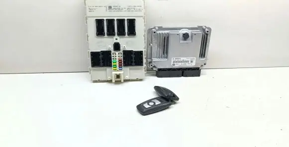 BMW 3 F30 F35 F31 Engine ECU kit and lock set 8578944 0281030871 9325651