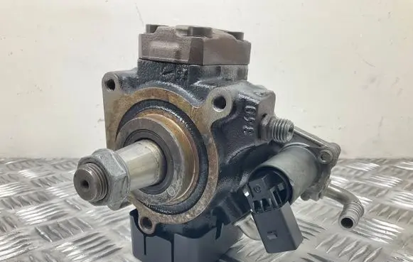 Audi A1 Fuel injection high pressure pump 03L130755AJ