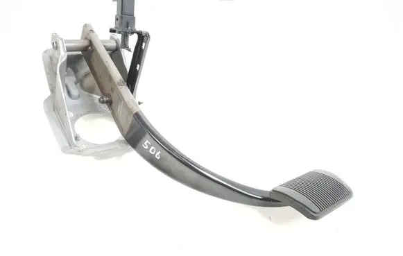 Dodge Durango III Brake pedal 68303341AD