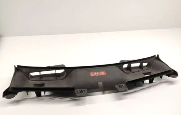 Mercedes-Benz GLK (X204) Engine bonnet/hood lock trim molding A2045000555