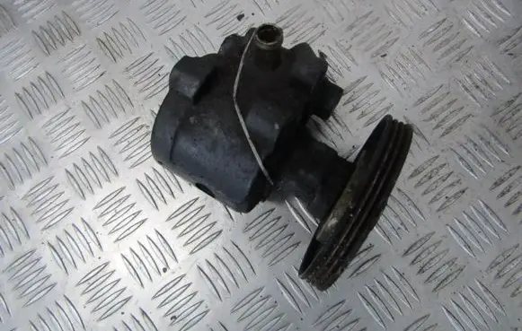 Renault Scenic I Power steering pump 7700840106 26046186