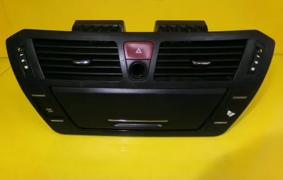 Citroen C4 Grand Picasso Dash center air vent grill 36532X 303845