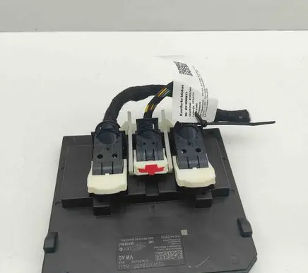 Skoda Superb B8 (3V) Central body control module 5Q0937084DP