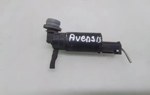 Toyota Avensis T250 Windscreen/windshield washer pump