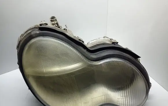 Mercedes-Benz C W203 Headlight/headlamp A2038200261 0301166202
