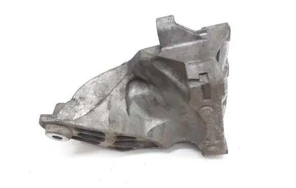 Mercedes-Benz E W212 Engine mounting bracket A6512230004