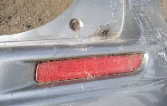 Suzuki SX4 Rear tail light reflector