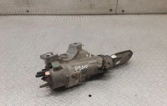 Volkswagen Polo IV 9N3 Ignition lock 4B0905851N