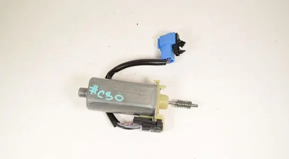 Mercedes-Benz E W211 Seat adjustment motor 0390203206