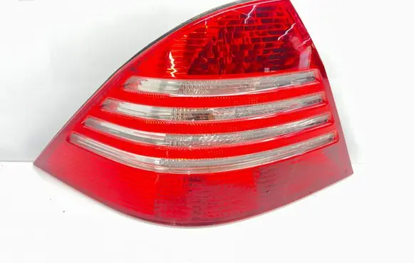 Mercedes-Benz S W220 Rear/tail lights A2208200764