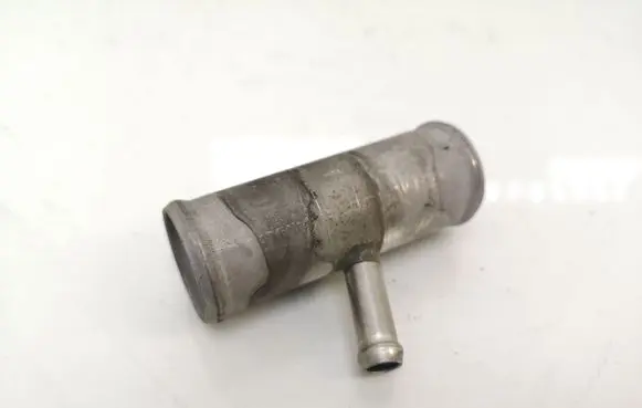 Toyota Auris 150 Engine coolant pipe/hose
