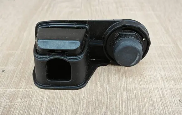 BMW X6 G06 Tailgate check strap stopper 7441961