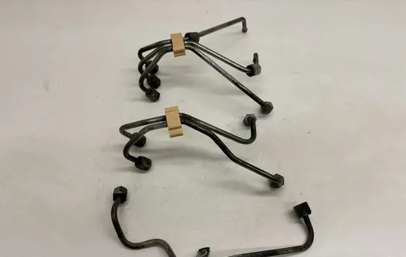 Volvo S60 Fuel line pipe 