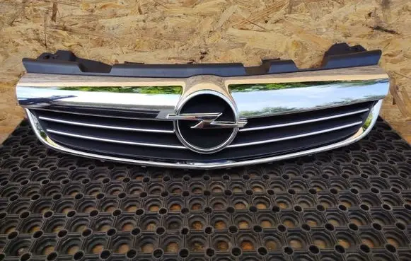 Citroen DS4 Front bumper upper radiator grill