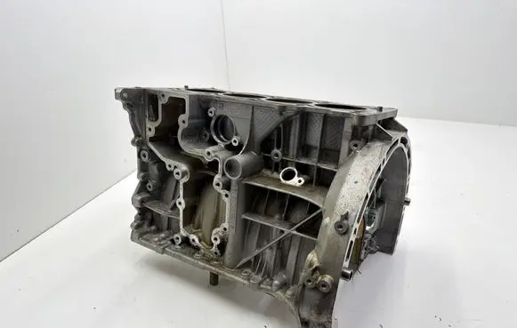 Mercedes-Benz C W205 Engine block R2640108202 810220013072700