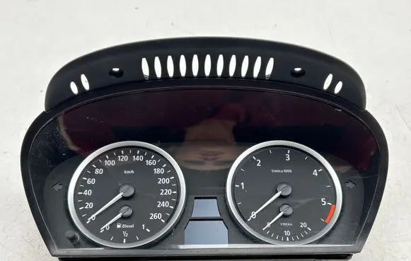 BMW 5 E60 E61 Speedometer (instrument cluster) 110080213 9135253 7698018903V