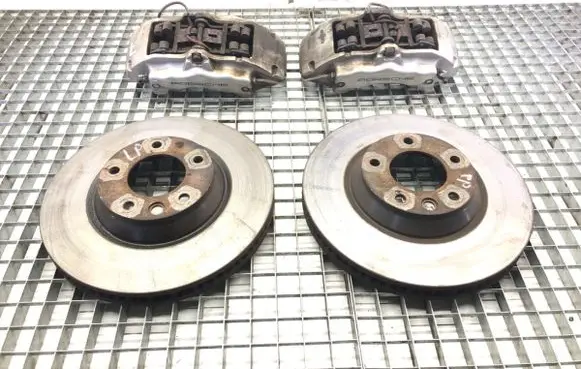 Front brake caliper