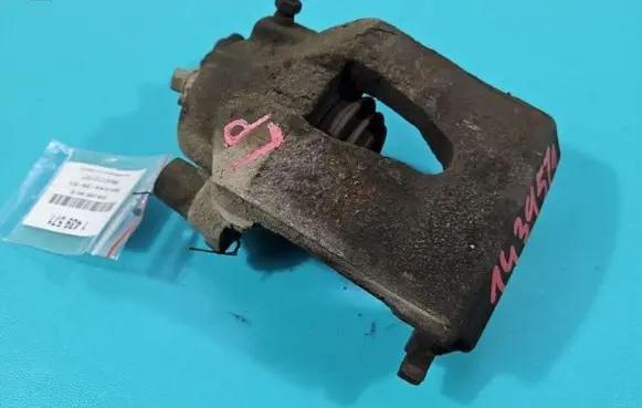 Skoda Octavia Mk2 (1Z) Front brake caliper IMPRK1439571