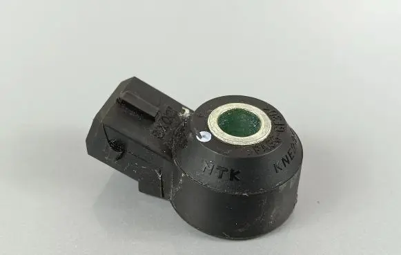 Detonation knock sensor
