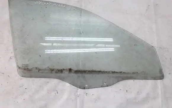 Mitsubishi Galant Front door window glass four-door